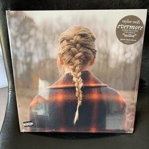 SEALED Taylor Swift Evermore Green Vinyl